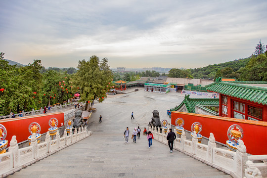 八大处灵光寺