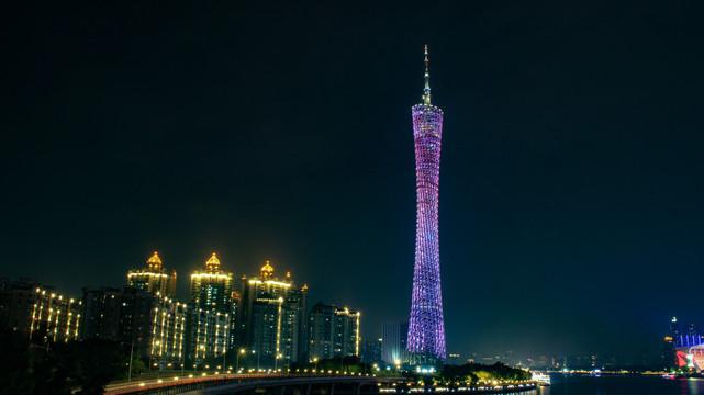 广州塔及猎德大桥夜景