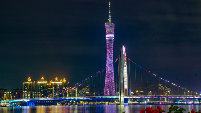 广州塔及猎德大桥夜景