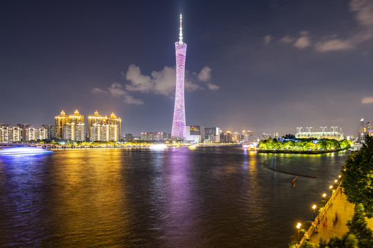 广州地标建筑广州塔夜景