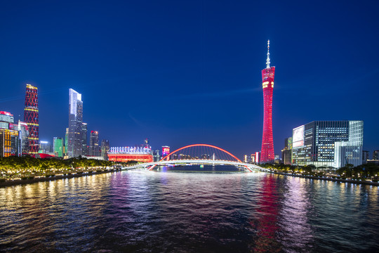 广州珠江新城天际线广州塔夜景