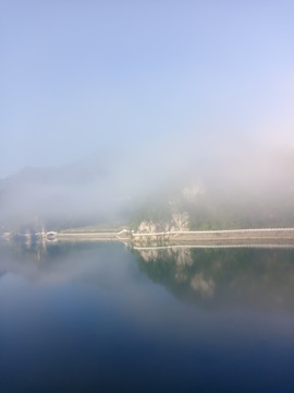 水天相接