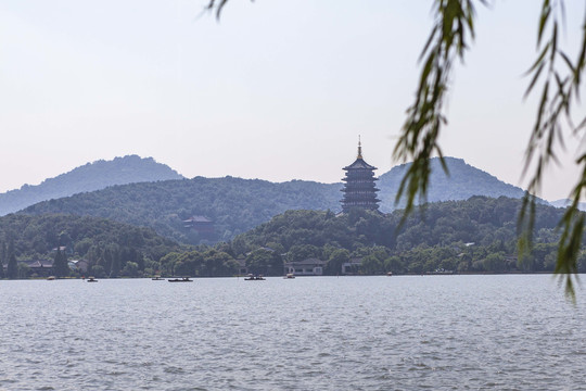 西湖山脉雷峰塔