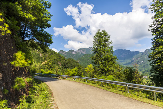 山间公路