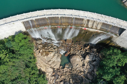 青岛崂山龙潭水库龙潭瀑布