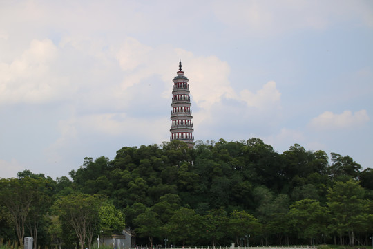 顺峰山宝塔