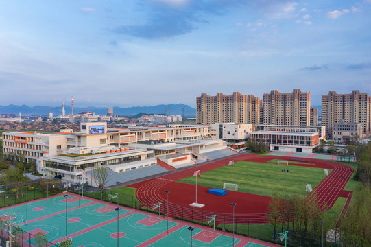 上海师范大学附属宁波学校