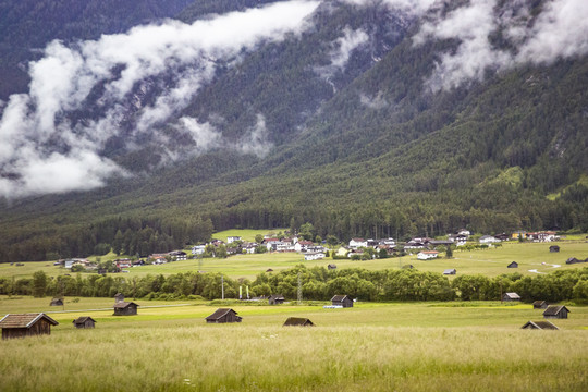 瑞士高山草甸田园风光14