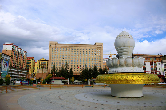 甘南州香巴拉文化广场