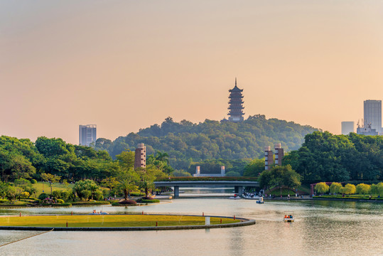 中国广东佛山千灯湖魁星阁日暮