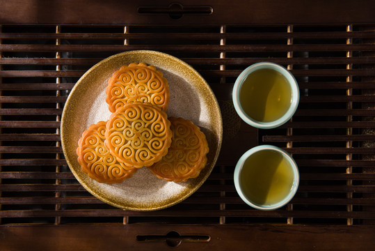 中秋节饮茶吃月饼