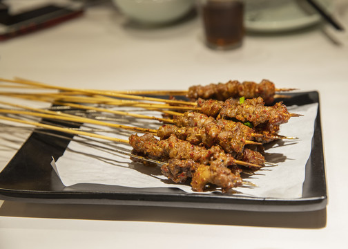 烧烤烤串羊肉串美食夜宵晚餐