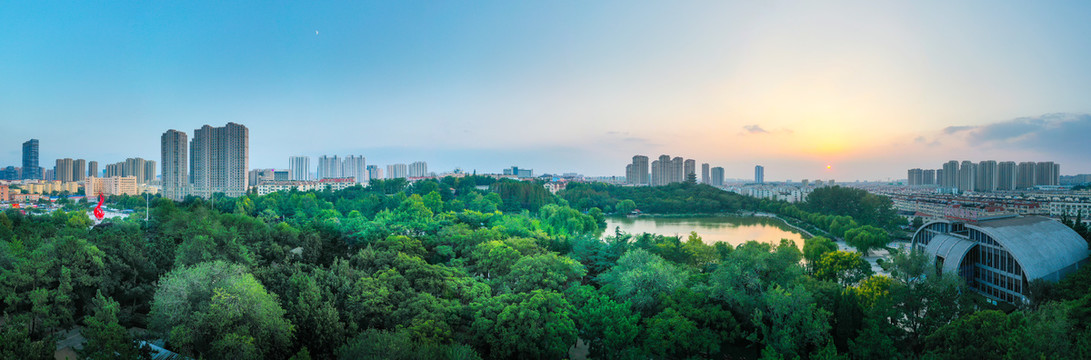 青岛市李沧区李村公园全景