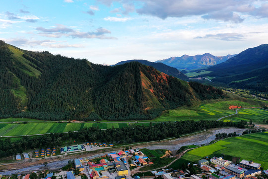 航拍卓尔山