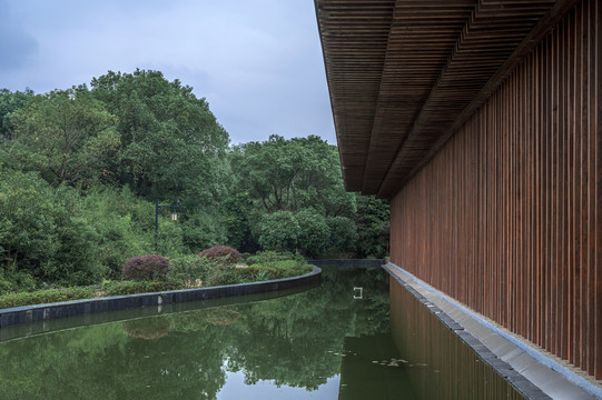 生态园林中的建筑特写