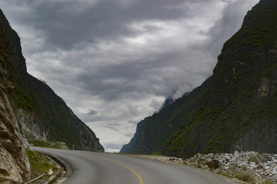 山中道路