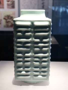 古代瓷器花瓶