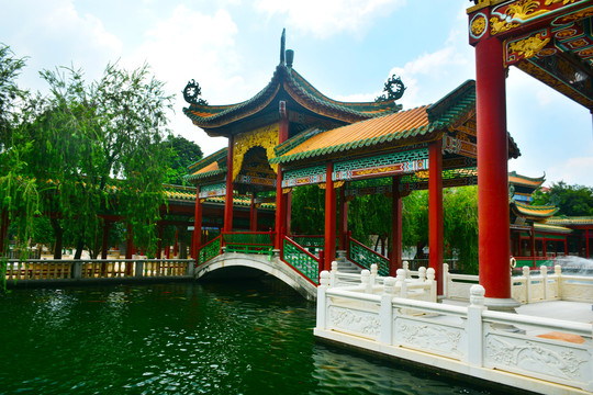 棧橋廊橋