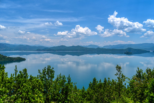 泸沽湖