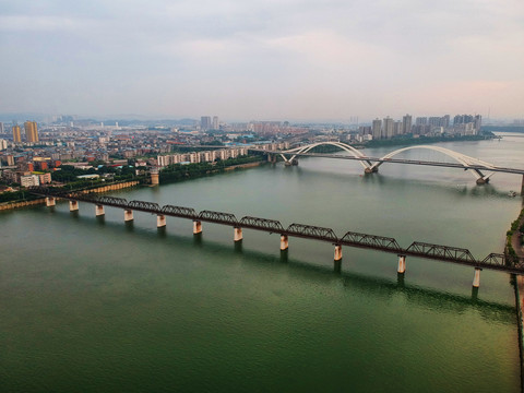 柳州铁桥及广雅大桥