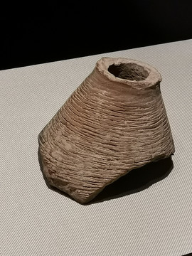 新石器仰韶文化红陶器残片