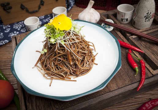 炝拌豆腐皮