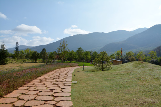 东巴秘境景区