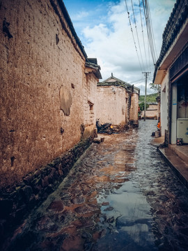 建水团山村