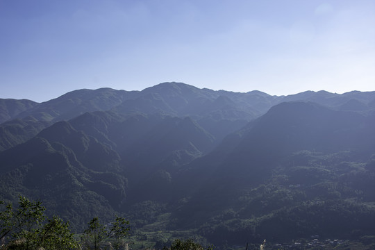 一座高山