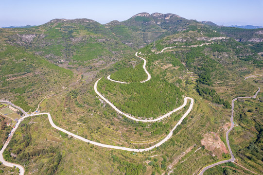 航拍济南彩西路盘山路