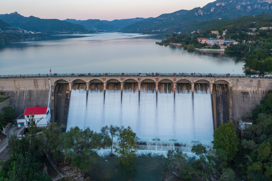 航拍济南锦绣川水库