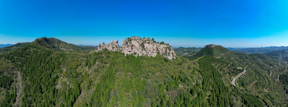 航拍济南劈山