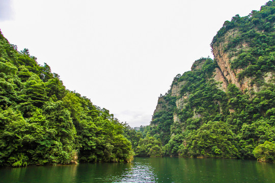 湖北张家界宝峰湖