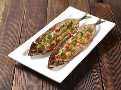 烤梭子魚