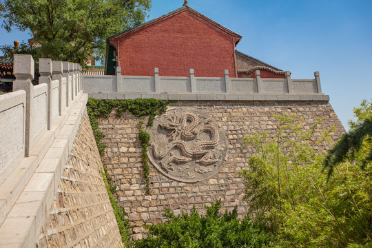 新绛龙兴寺