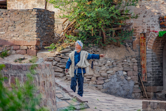 李家山村