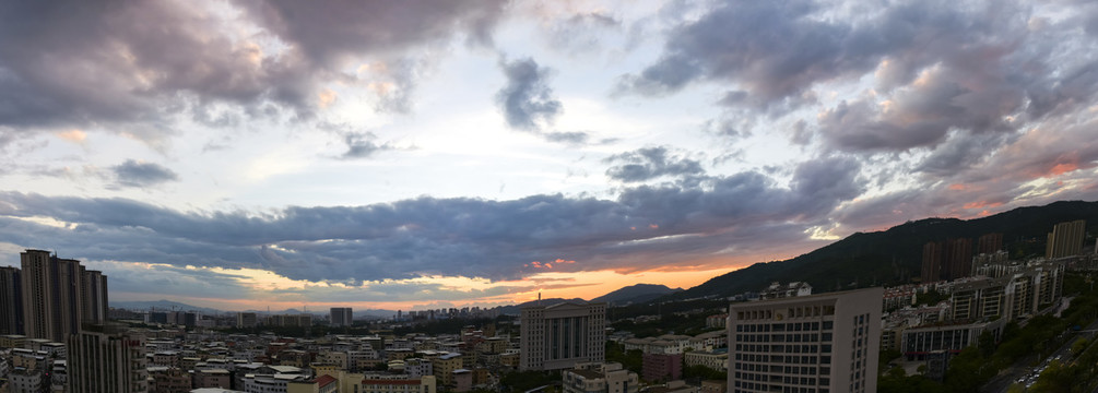 厦门海沧黄昏夕阳全景图