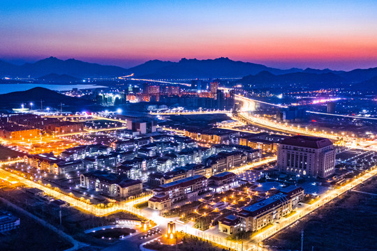 青岛蓝谷山东大学夜景