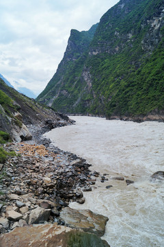 香格里拉虎跳峡