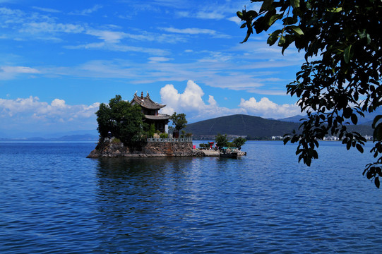 大理洱海小普陀