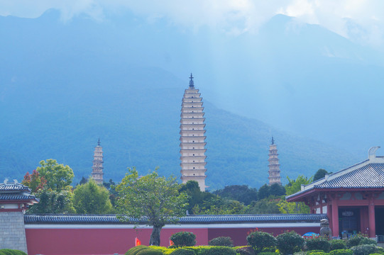 大理崇圣寺三塔