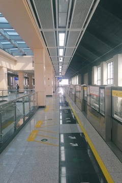 集美学村地铁站