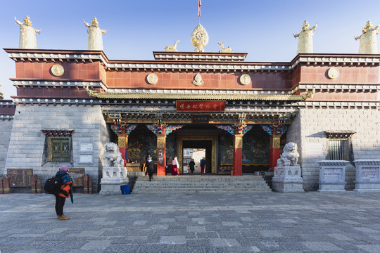 香格里拉松赞林寺大门