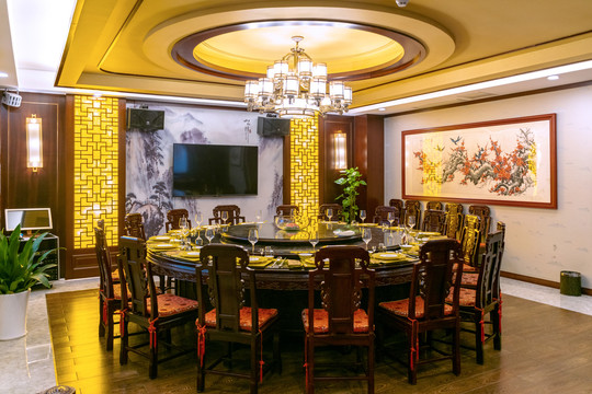 中式红木家具餐厅