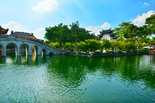 寶墨園湖景