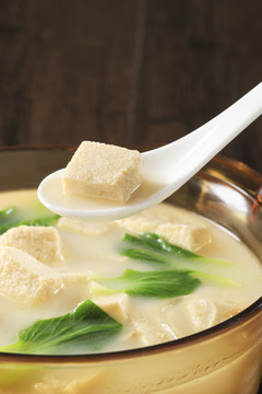 小白菜炖包浆豆腐