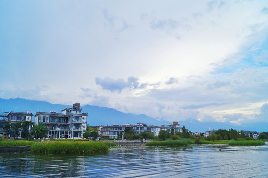 大理洱海环海风景