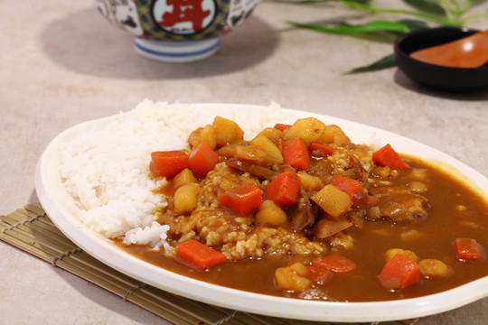 咖喱鸡肉饭