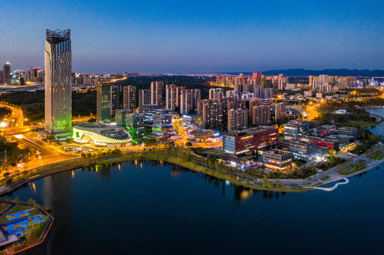 天府新区兴隆湖半岛夜景