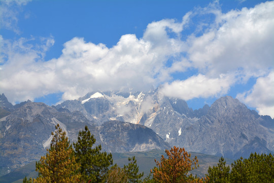 玉龙雪山